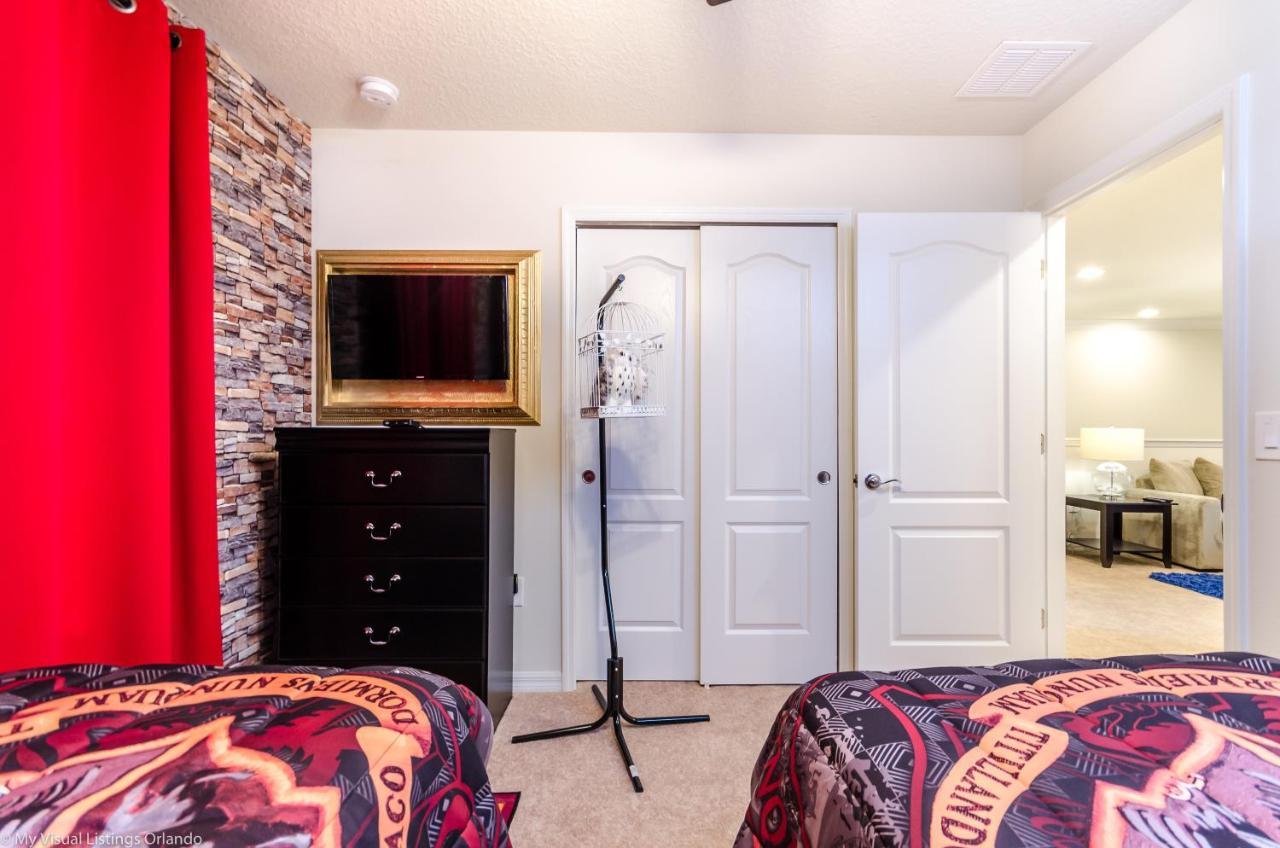 Private Pool Home Wthemed Rooms Free Water Park Four Corners Bagian luar foto