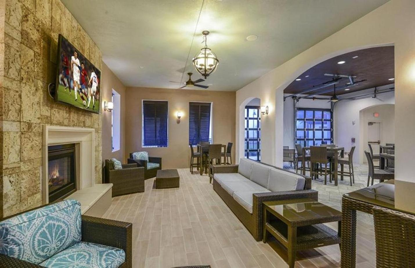 Private Pool Home Wthemed Rooms Free Water Park Four Corners Bagian luar foto