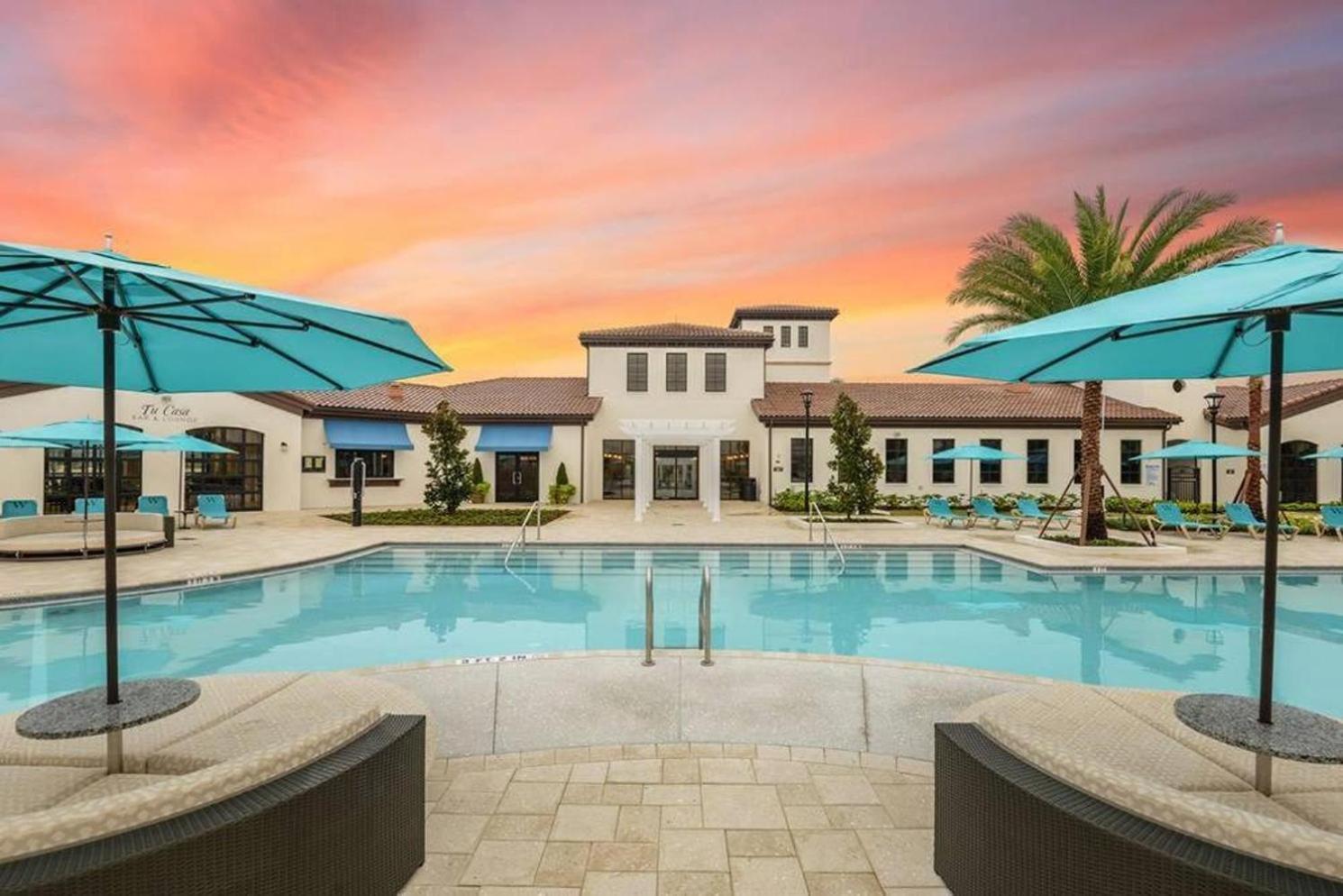 Private Pool Home Wthemed Rooms Free Water Park Four Corners Bagian luar foto